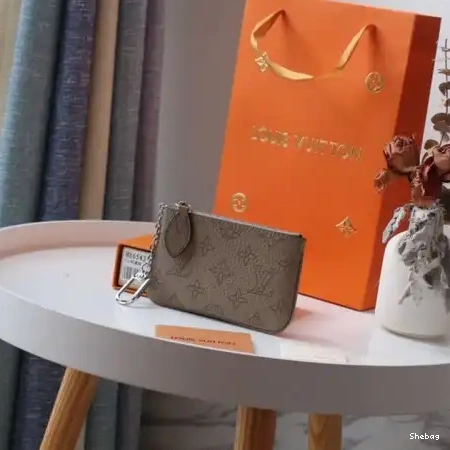 LV Bags 208B570109 0722